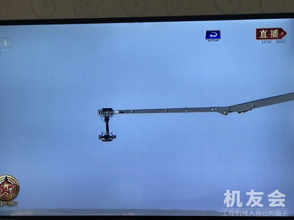 中联泵车成为建军90年直播专备[强]