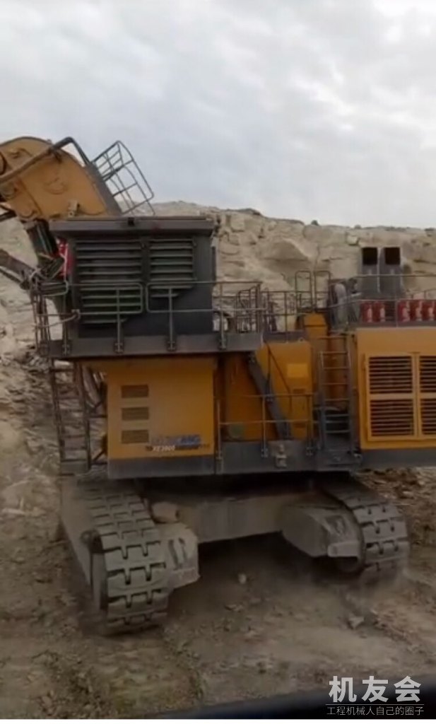 矿山上的国产大型挖掘机超给力！