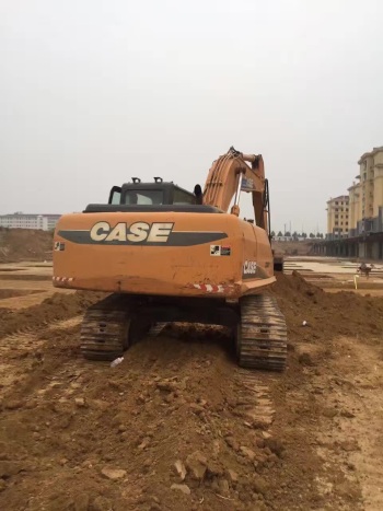 山东青岛市出租凯斯中挖CX240B挖掘机
