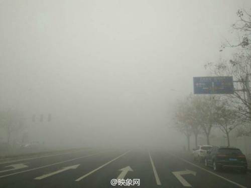 今日郑州雾霾，唉，何时才能见蓝天？