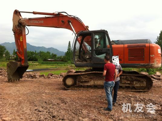 出租日立大挖(25-45吨)240-3挖掘机