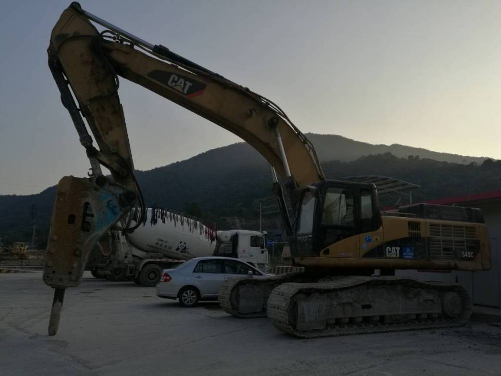 广东惠州市出租卡特彼勒大挖345C挖掘机