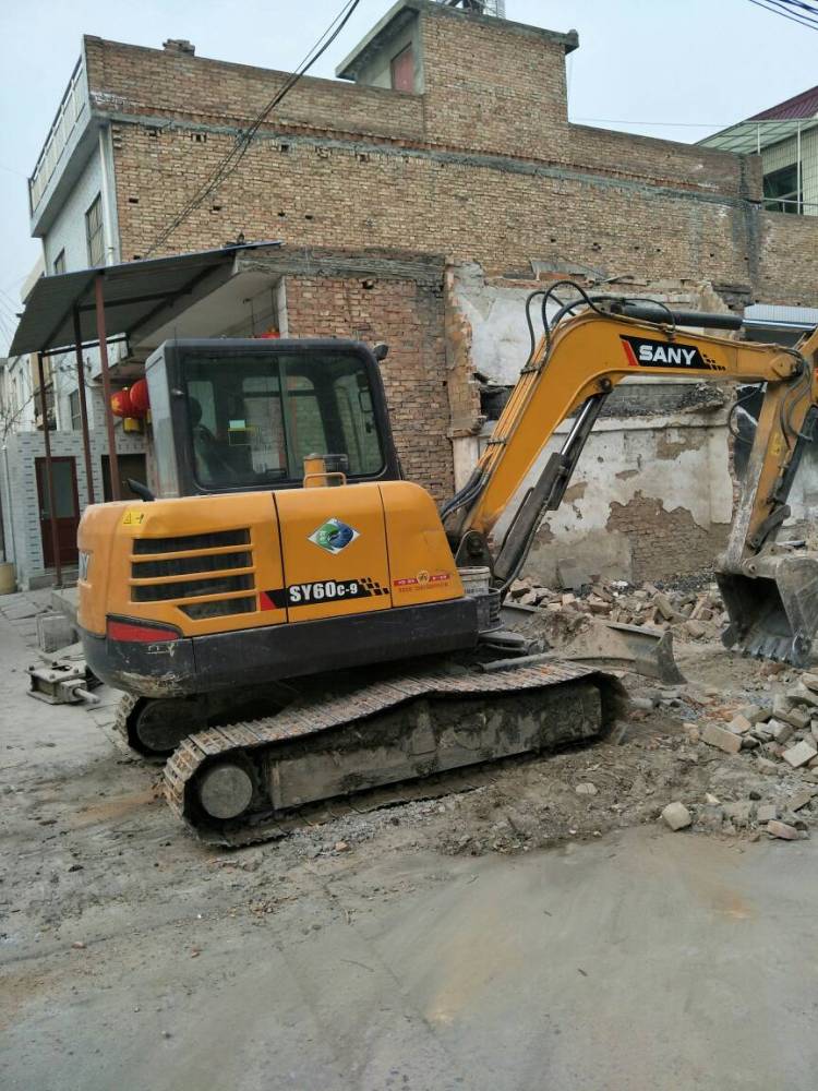 陕西西安市出租三一重工小挖60-9挖掘机