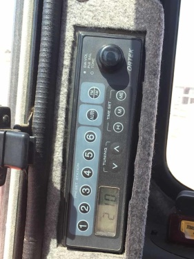 久保田kx185-3挖掘机上的点烟器 可以插那种车载MP3音