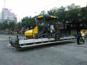 湖南长沙市出租阿特拉斯·科普柯超大型F2550C摊铺机