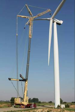 利勃海尔助建神华集团风力发电现场。