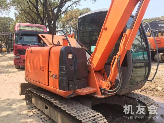 上海出租日立小挖ZX70挖掘机