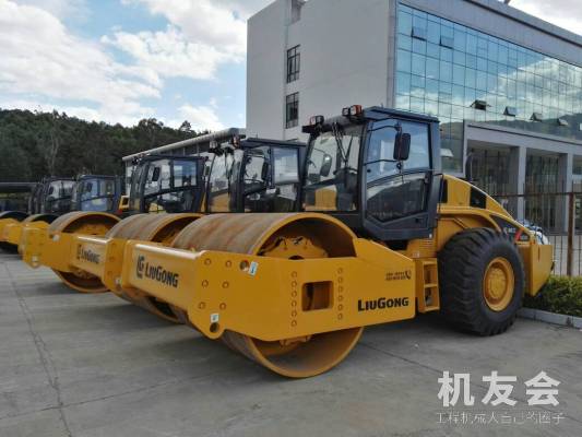 雲南昆明市出租柳工液壓式22噸以上CLG6626S單鋼輪壓路機