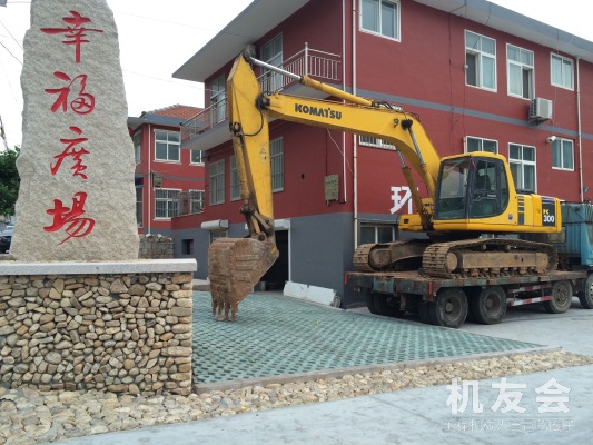 山東青島市出租小鬆中挖PC220挖掘機