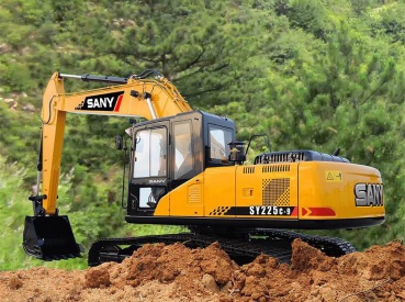 河南駐馬店市出租三一重工中挖SY225挖掘機