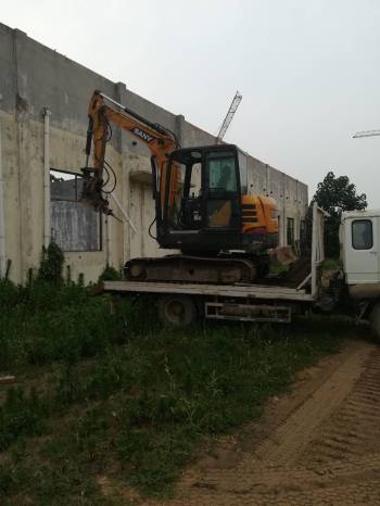 山東菏澤市出租三一重工小挖SY60挖掘機