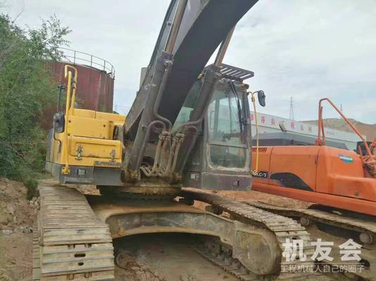 甘肃兰州市128万元出售沃尔沃大挖380挖掘机