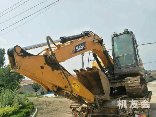 山東青島市39.5萬元出售三一重工小挖SY135挖掘機