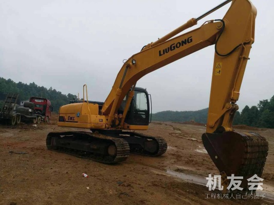 湖南长沙市27.8万元出售柳工中挖922D挖掘机