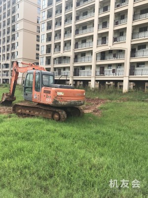 江西宜春市28萬元出售日立小挖ZX120挖掘機