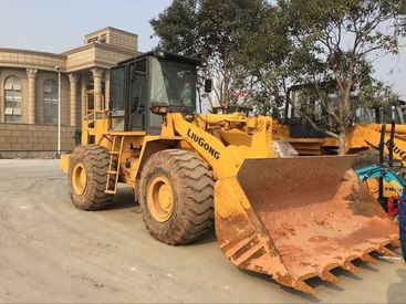 上海128000万元出售柳工5吨ZL50装载机