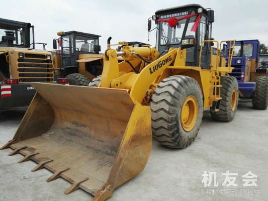 上海12.8万元出售柳工5吨CLG855装载机