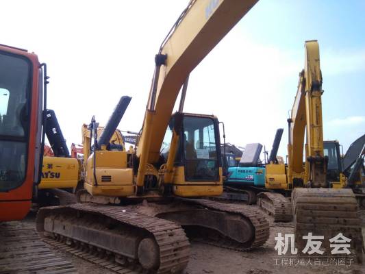 江蘇蘇州市50萬元出售小鬆中挖PC240挖掘機