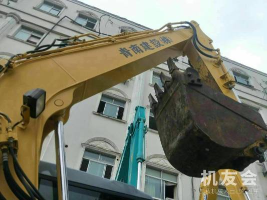 江苏苏州市28万元出售小松小挖PC80挖掘机