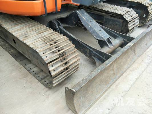 江苏苏州市29万元出售日立小挖ZX70挖掘机