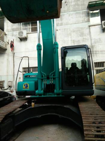 江苏苏州市88万元出售神钢大挖SK350挖掘机