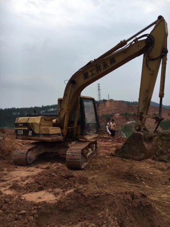 广东茂名市99万元出售卡特彼勒小挖312挖掘机