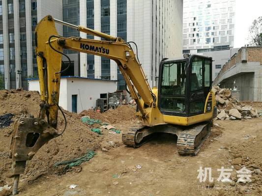 陝西西安市19.5萬元出售小鬆小挖PC56挖掘機