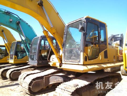 江苏苏州市43万元出售小松中挖PC200挖掘机