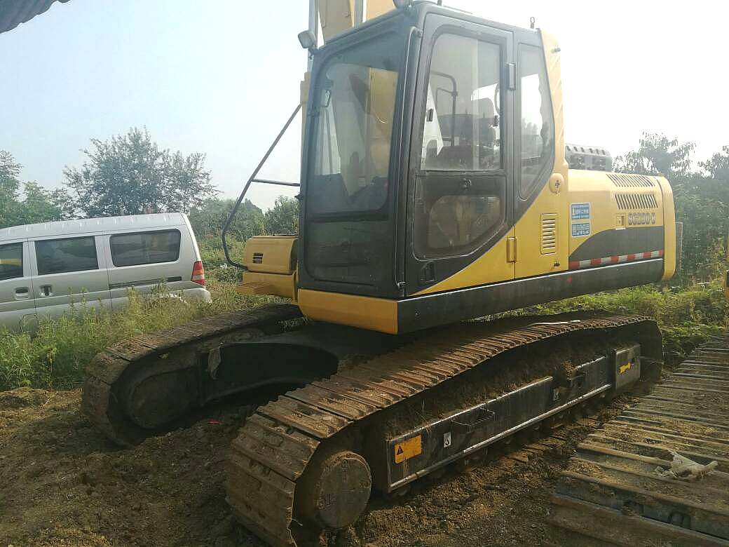 山东临沂市23万元出售力士德中挖SC230挖掘机