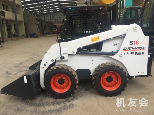 陕西西安市出租山猫轮胎式0.8吨以下S16滑移装载机