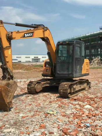 山东济南市28万元出售三一重工小挖SY75挖掘机