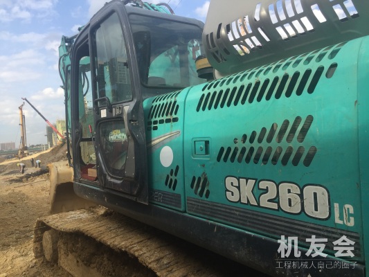 贵州毕节地区42.6万元出售神钢大挖SK260挖掘机