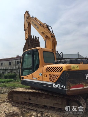 河南新乡市28.8万元出售现代小挖R150挖掘机