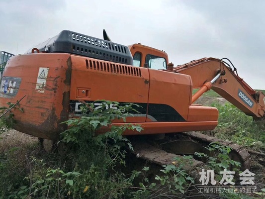 河南许昌市33.8万元出售斗山中挖DH215挖掘机