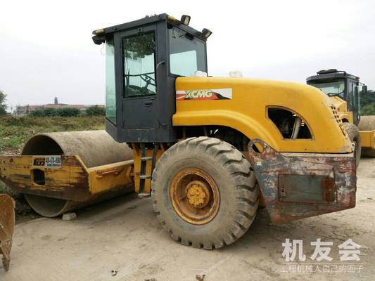 江苏徐州市13.5万元出售徐工机械式20吨XS220单钢轮压路机