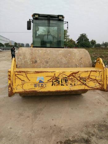 江苏徐州市23.5万元出售国机洛建液压式20吨LSS2101单钢轮压路机