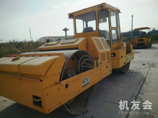 江苏徐州市6万元出售一拖路通液压式12吨LTC12双钢轮压路机