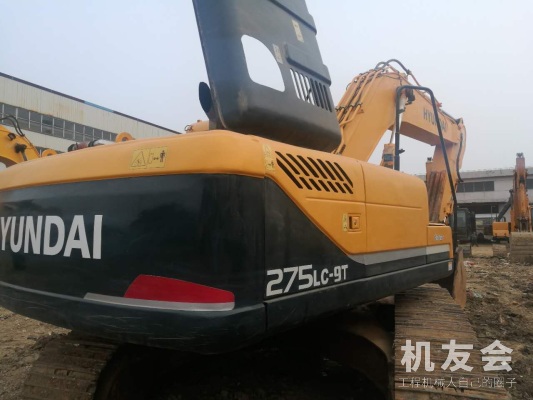 江苏常州市34万元出售现代中挖R215挖掘机