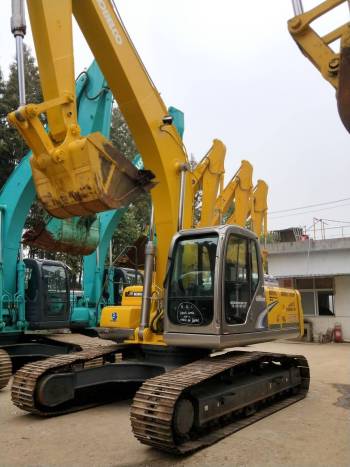 江苏苏州市70万元出售神钢大挖SK260挖掘机