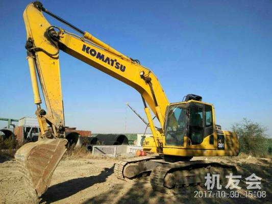 山东济南市63万元出售小松中挖PC200挖掘机
