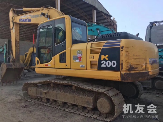 江西鷹潭市33萬元出售小鬆中挖PC200挖掘機