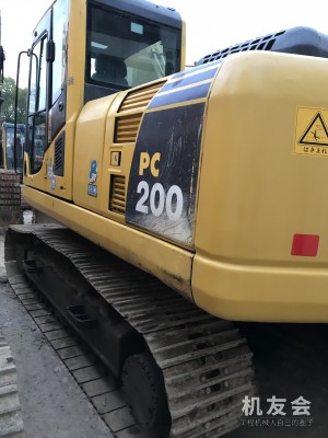 上海42万元出售小松中挖PC200挖掘机