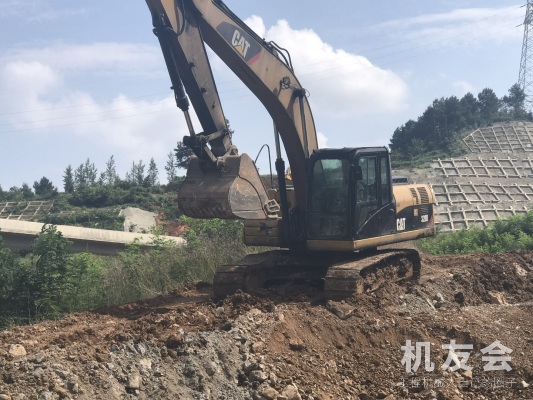 贵州贵阳市出租卡特彼勒中挖320挖掘机
