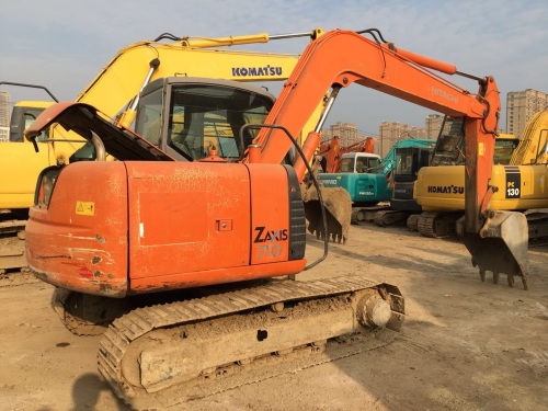 江苏苏州市16万元出售日立小挖ZX70挖掘机