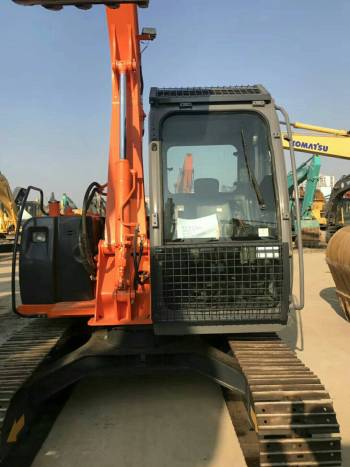 浙江金華市34萬元出售日立小挖ZX90挖掘機