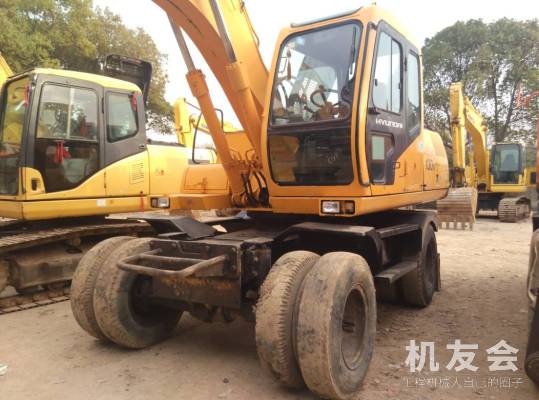 寧夏銀川市22萬元出售現代通用型通用型130輪式挖掘機