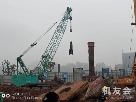 四川成都市出租神鋼樁工履帶吊50t小噸位BM900履帶吊