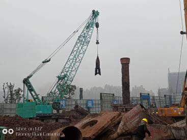 四川成都市出租神鋼樁工履帶吊50t小噸位BM900履帶吊