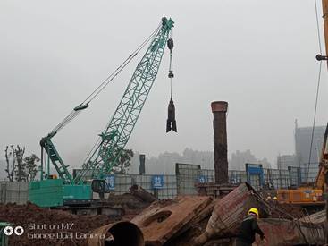 四川成都市出租神钢桩工履带吊50t小吨位BM900履带吊