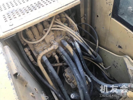 广西桂林市33万元出售卡特彼勒中挖312挖掘机